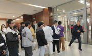 数据科学与信息工程学院开展消防安全应急演​练
