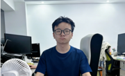 就业明星——何龙斌