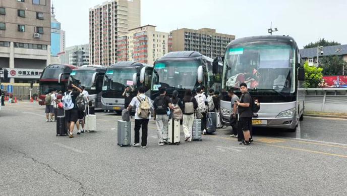 产教融合赴京砺技 校企协同赋能成长——我院2023级软件工程专业学子赴中关村软件园开启实习实践